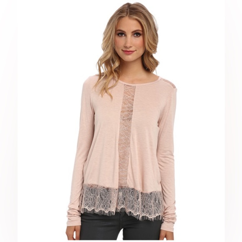 ✨NWT BCBGMAXAZRIA Long Sleeve Lace Top XS